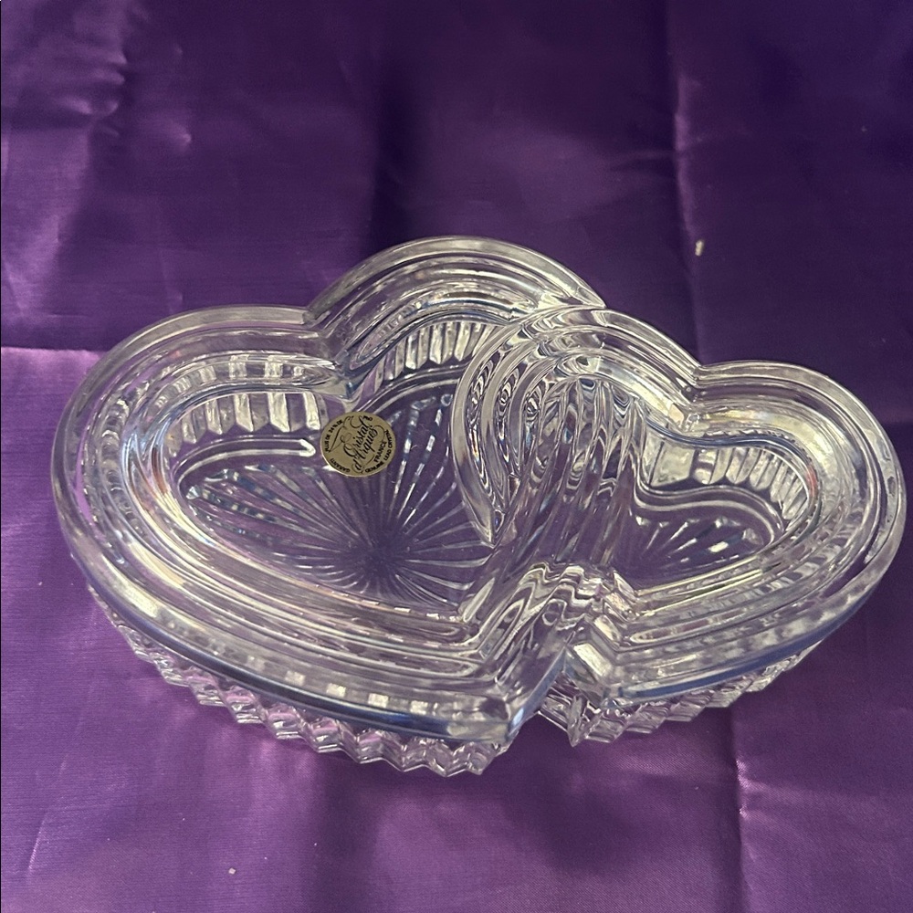 Interlocking Crystal Hearts-trinket and jewelry holder with lid